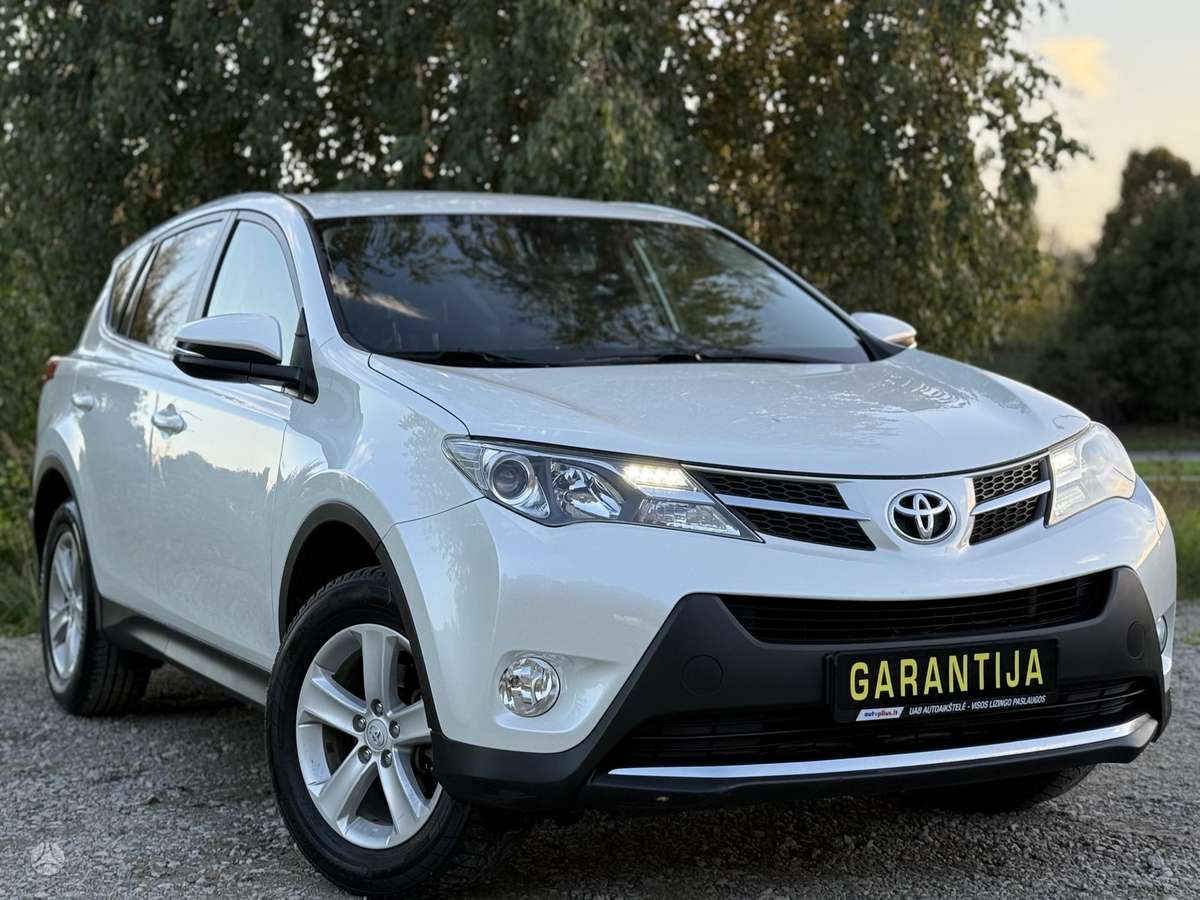 Toyota RAV4 - foto 1