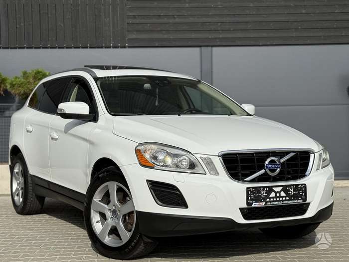 Volvo XC60 - foto 1